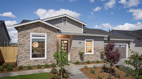 Lennar .